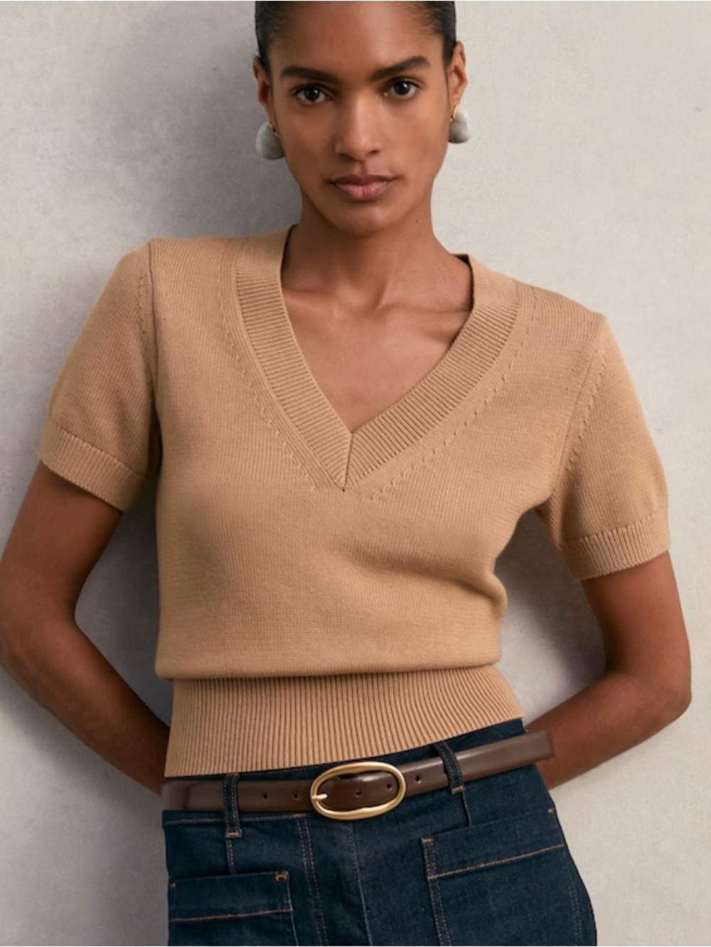 REISS Valerie Cotton-Wool Knit V-Neck Top in Camel - XS